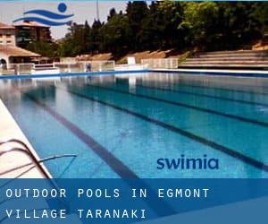 Outdoor Pools in Egmont Village (Taranaki)