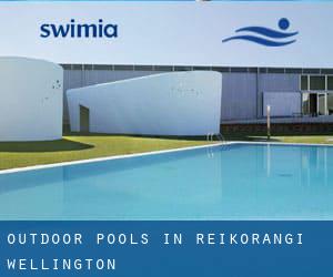 Outdoor Pools in Reikorangi (Wellington)